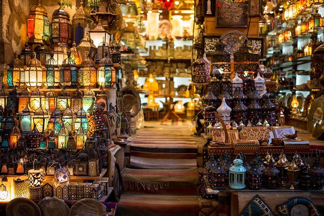Cairo Half day tours to Old Markets and Local Souqs - El Mosky: Cairo’s crowded everything market