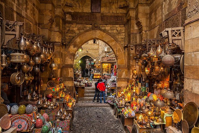 Cairo Half day tours to Old Markets and Local Souqs - Food and drink during the four-hour route