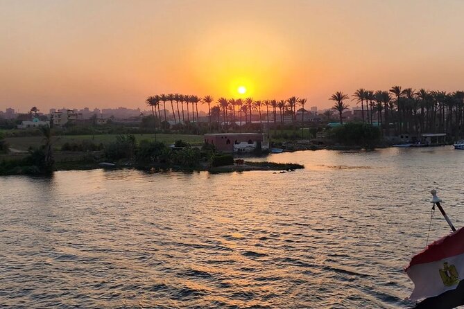Cairo Nile Dinner Cruise and Show - What two hours of sailing adds to dinner