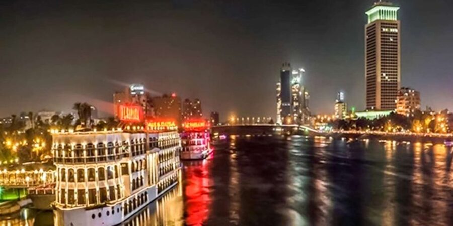 Cairo: Nile Dinner Cruise with Belly Dancer Show and Music - Belly dancing, live music, and the Tanoura show