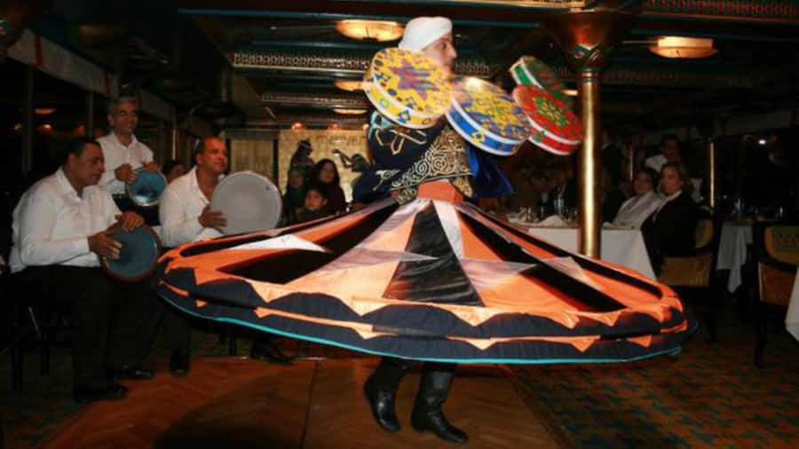 Cairo: Nile Maxim Luxurious Dinner Cruise with Dance Show - What the Nile Maxim evening is really like