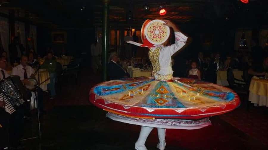 Cairo: Nile Maxim Luxurious Dinner Cruise with Dance Show - How much value do you get for $100?