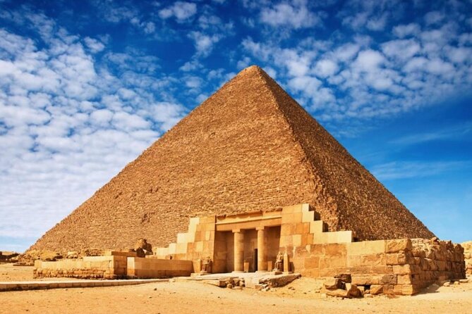 Cairo Over Day Tour Egyptian Musuem & Pyramid W/Transfer-Hurghada - Lunch and the middle of the day