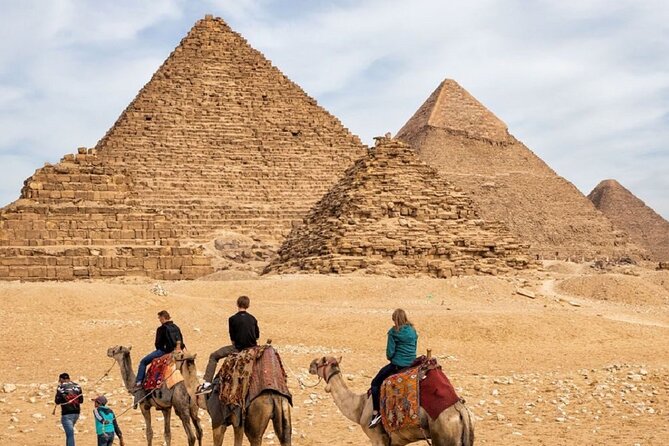 Cairo Over Day Tour Egyptian Musuem & Pyramid W/Transfer-Hurghada - Giza Plateau and the three pyramids