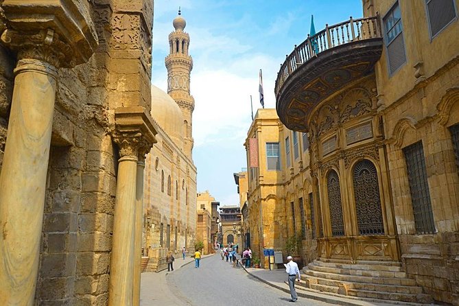 Cairo private day trip with private tour guide & car with driver - What the private car and guide add