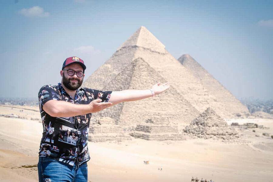 Cairo: Private Giza Pyramids, Sphinx, Saqqara & Memphis Tour - Who should book this Cairo day trip?
