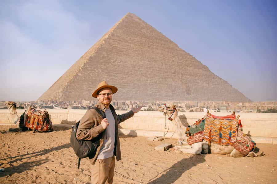 Cairo: Pyramids and Sphinx Tour with River Nile Felucca Ride - Getting from Cairo to the Giza Plateau