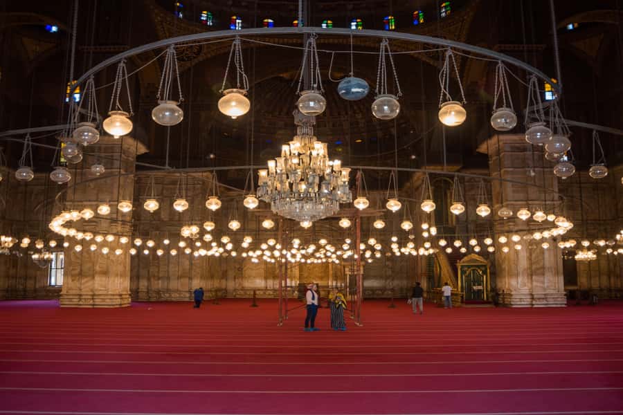 Cairo: Pyramids, Bazaar, Citadel Tour with Photographer - Lunch and the cost of slowing down