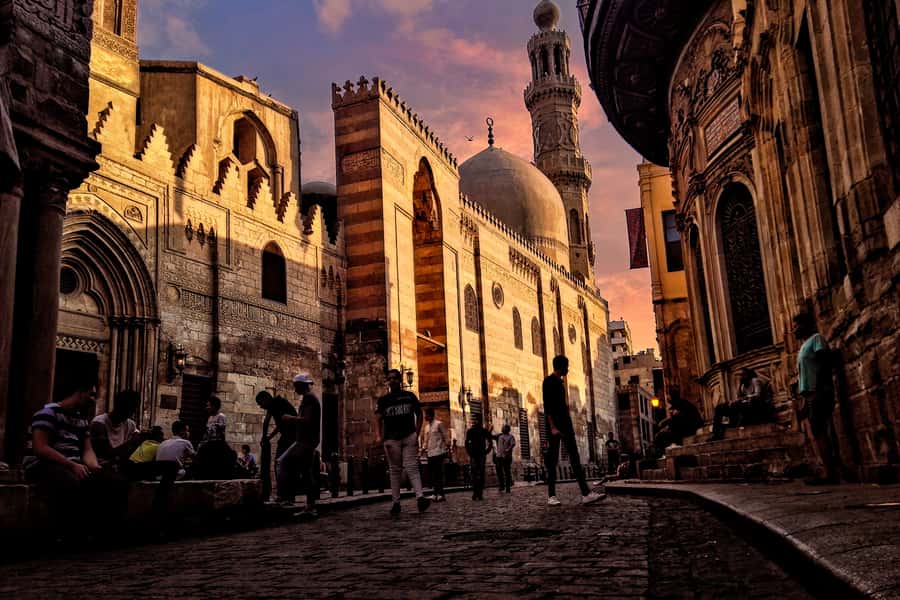 Cairo: Pyramids, Bazaar, Citadel Tour with Photographer - Starting at the Giza Plateau