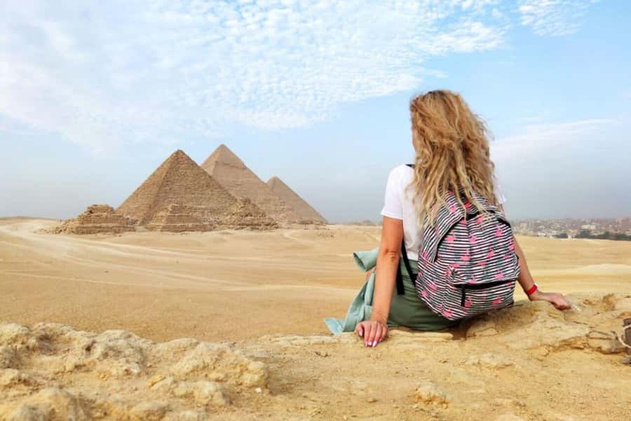 Cairo: Pyramids & Great Sphinx Private Tour with Camel Ride - Why a private Giza tour helps