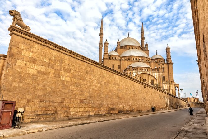 Cairo pyramids tour from Hurghada and Nile boat without Stopping - A Quiet 45 Minutes on the Nile