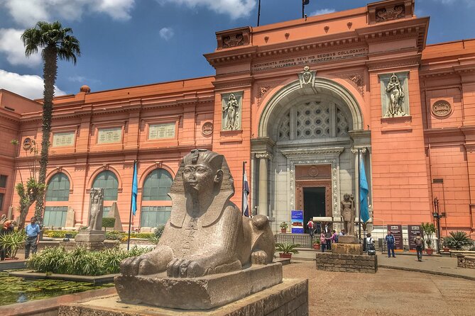 Cairo pyramids tour from Hurghada and Nile boat without Stopping - Guides, Group Size, and the Human Element