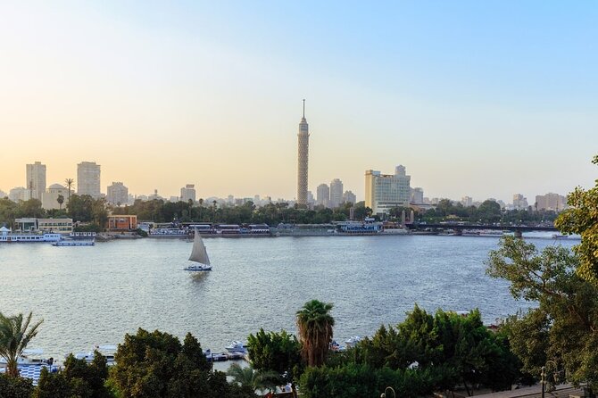 Cairo sailing boat Tours on the Nile by felucca - A quiet two hours beside Cairo
