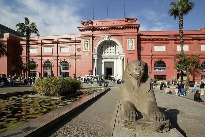 Cairo Sightseeing Tour (Giza Pyramids + Museum + Khan el Khalili Bazaar) - What the Giza visit does not include