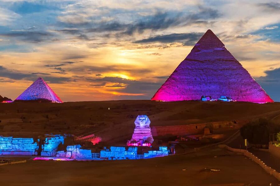 Cairo: Sound and Light Show at Giza Pyramids - English at 8:30 PM or Spanish at 9:30 PM