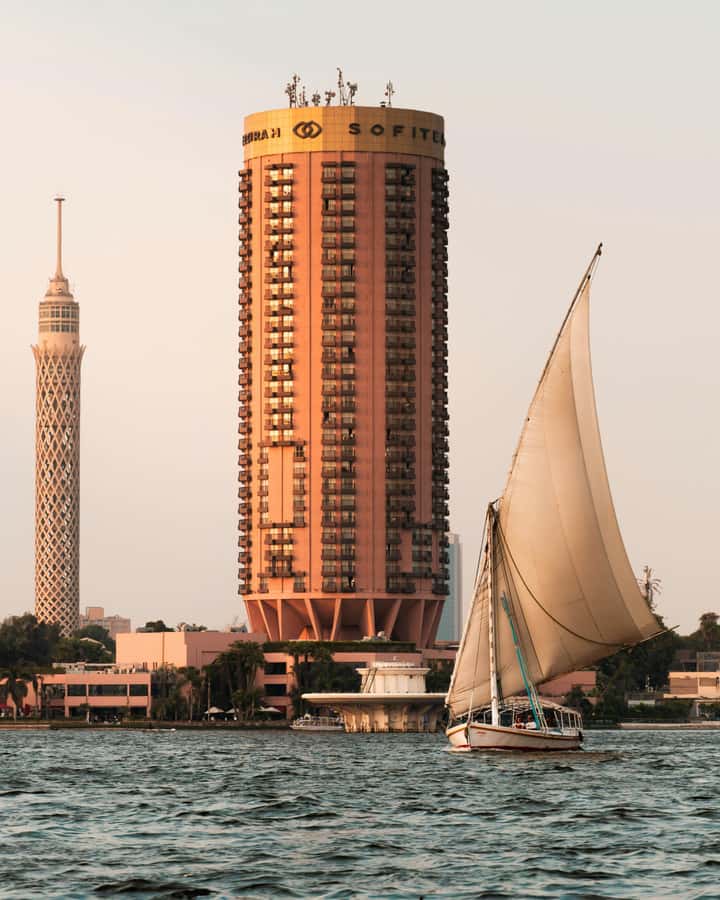 Cairo: Sunset Felucca Ride and Food Tour With Private Guide - One quiet hour on the Nile
