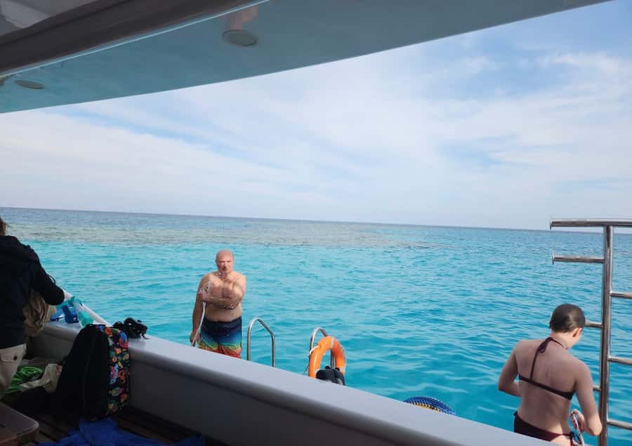 Cairo to Red Sea: VIP Yacht Cruise, Snorkeling & Lunch - Two snorkeling sessions, one important qualification