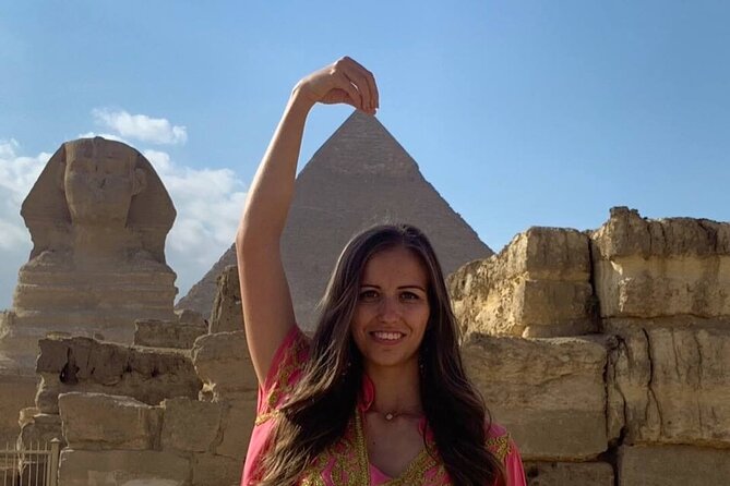 Cheap Private tour to Giza pyramids and the Sphinx - Guide style can make or break the experience