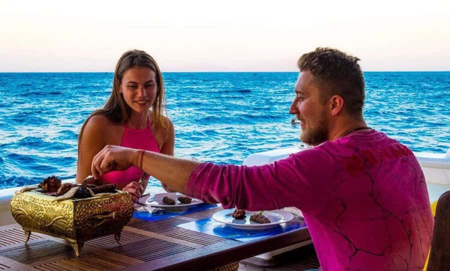 Dahab: luxury Snorkeling cruise with buffet lunch - Key points to know before booking