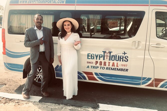 Day Tour to Giza Pyramids Complex, Egyptian Museum & Bazaar - Why this itinerary works for a first Cairo visit