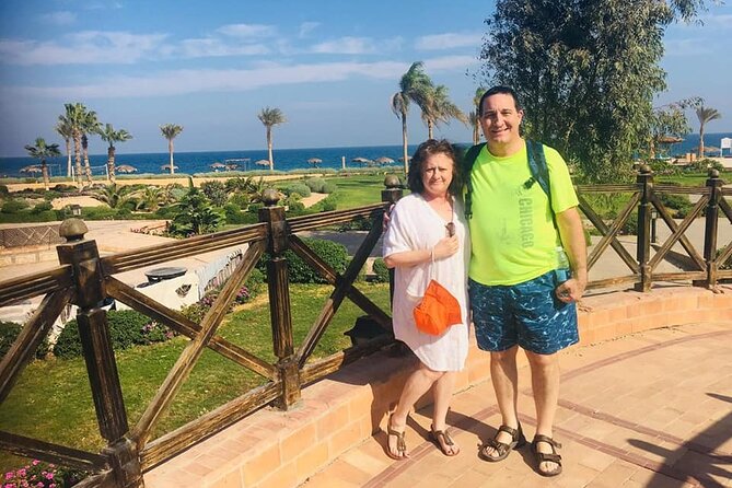 Day-Tour to the Red Sea from Cairo - Six hours at the Dome Marina Hotel