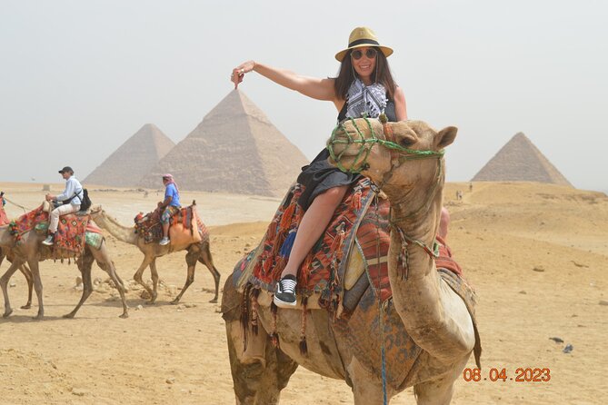Day Tour Visit Pyramids, Sphinx, Saqqara and Memphis - The guide, vehicle, and private-group setup