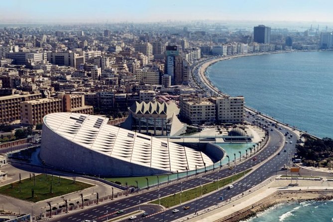 Day-Trip to Alexandria from Cairo by Private Car - Abu al-Abbas Mosque and the old-city atmosphere