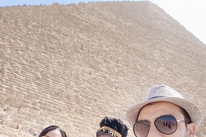 Day Trip to the Giza Pyramids, Memphis, and Sakkara - The human side of the service