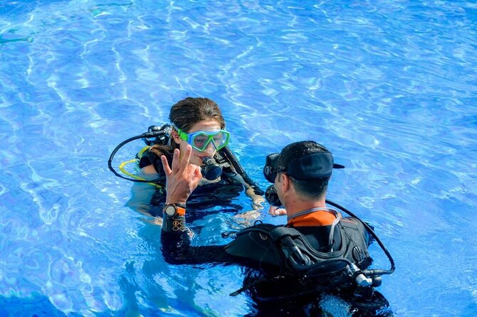 Discover Scuba Diving - The 9:00 am Start and Hotel Transfer
