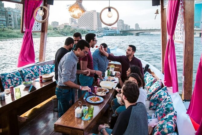 Elite Boats Tour in Cairo & Giza with Drinks Included - Drinks, food, and the evening atmosphere