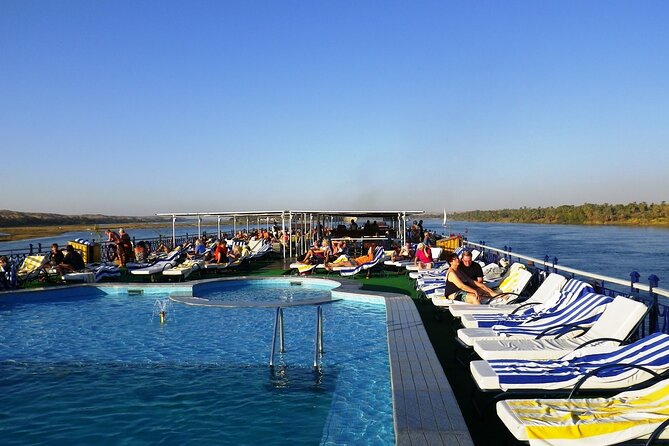 Enjoy 4 nights Nile Cruise Luxor&Aswan&Abu Simbel&Balloon from Cairo by plane - Day 2: A hot-air balloon over Luxor’s west bank