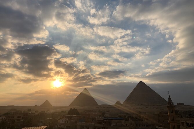 Experience Private Tour of Pyramids in Giza - Why a private Giza tour can make sense