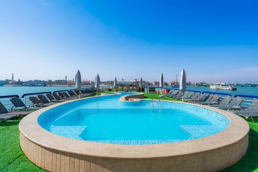 From Aswan: 3-Day Cruise to Luxor with Hot Air Balloon - Boat comfort, meals, and communication