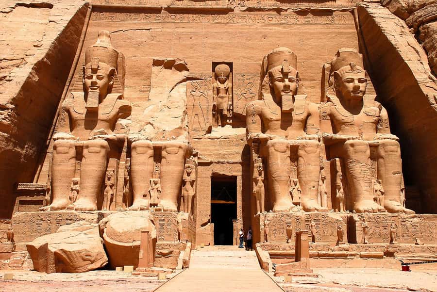 From Aswan: Abu Simbel Temple Day Trip with Hotel Pickup - The Temple of Nefertari