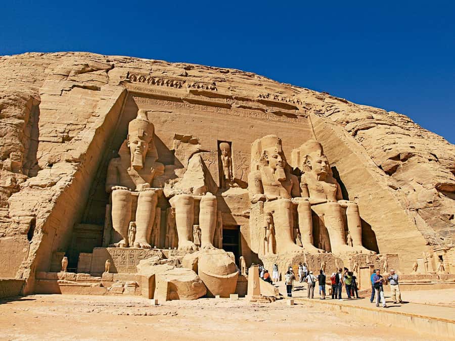 From Aswan: Overnight Nile Cruise to Luxor with Meals - Edfu before breakfast