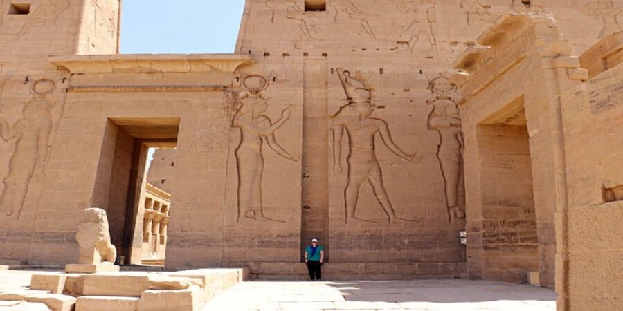 From Aswan: Private Guided Tour of Philae Temple with Entry - Handling vendors and optional shopping