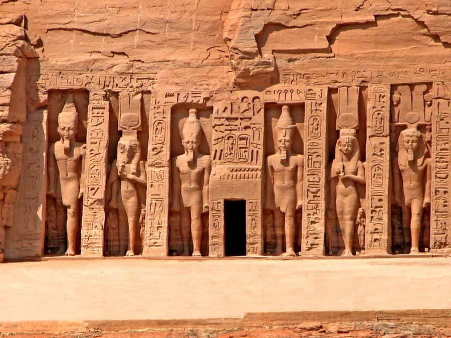 From Cairo: 2-Day Abu Simbel & Luxor Tour - What this two-day Egypt shortcut really offers