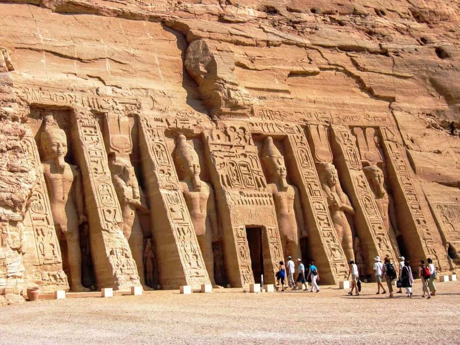 From Cairo: 3-Day Nile Cruise with Hot Air Balloon & Flights - Day 4: Abu Simbel before the flight home