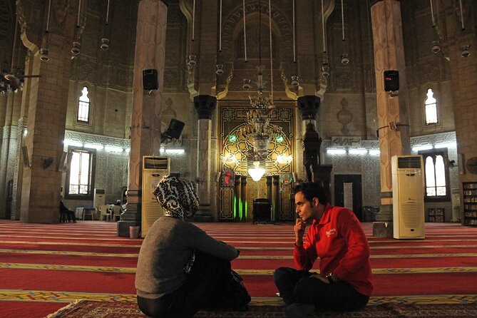 From Cairo: Alexandria Catacomb, Lighthouse, Citadel Trip & Lunch - Starting with Kom el Shoqafa’s underground cemetery