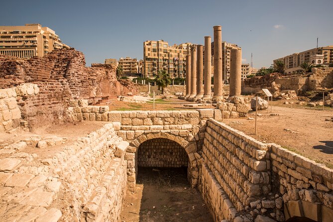 From Cairo: Alexandria Catacombs and Citadel Day Trip with Lunch - Seafood lunch and the coastal afternoon