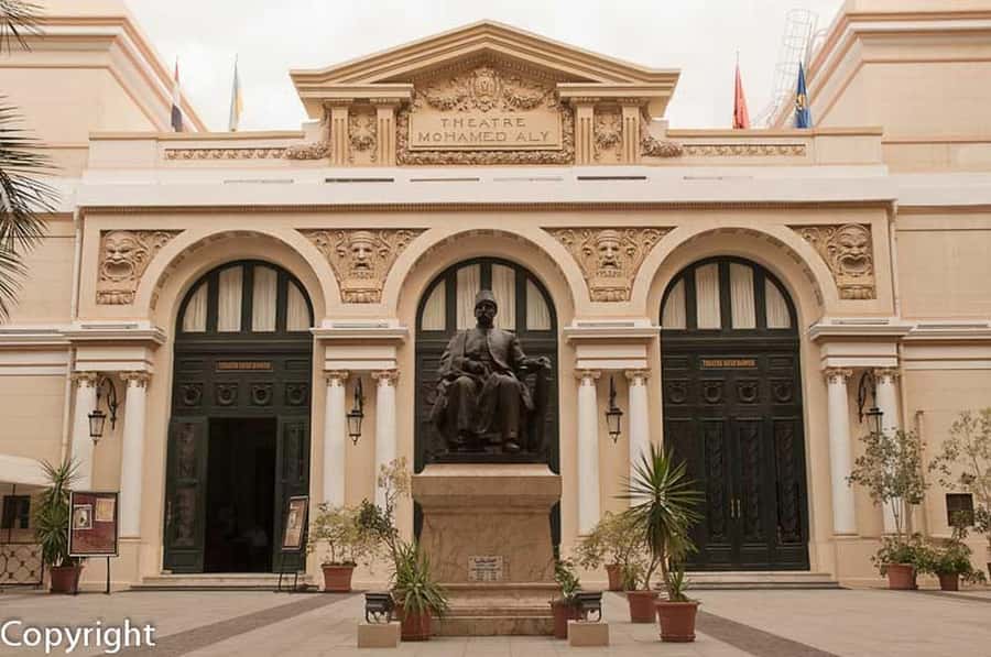 From Cairo: Alexandria Day Tour with Lunch - Pompey’s Pillar and the Serapeum