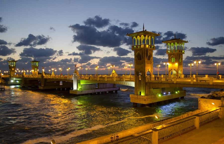 From Cairo: Alexandria Day Tour with Lunch - Montazah Royal Gardens and the last royal retreat