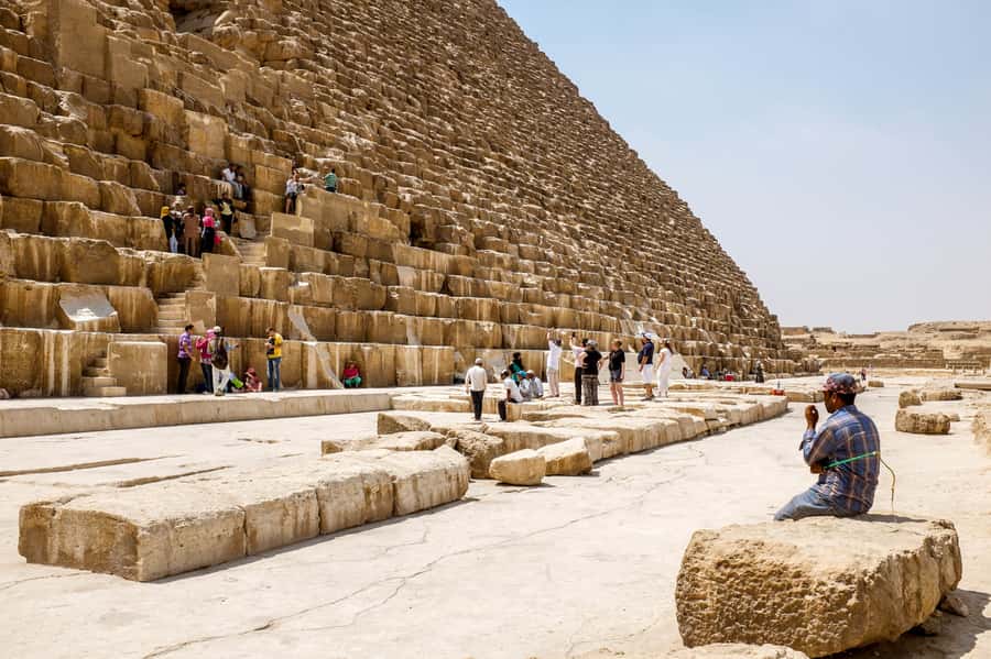 From Cairo/Giza: Pyramids, Memphis, and Sakkara Day Tour - Transport, shopping stops, and the practical details