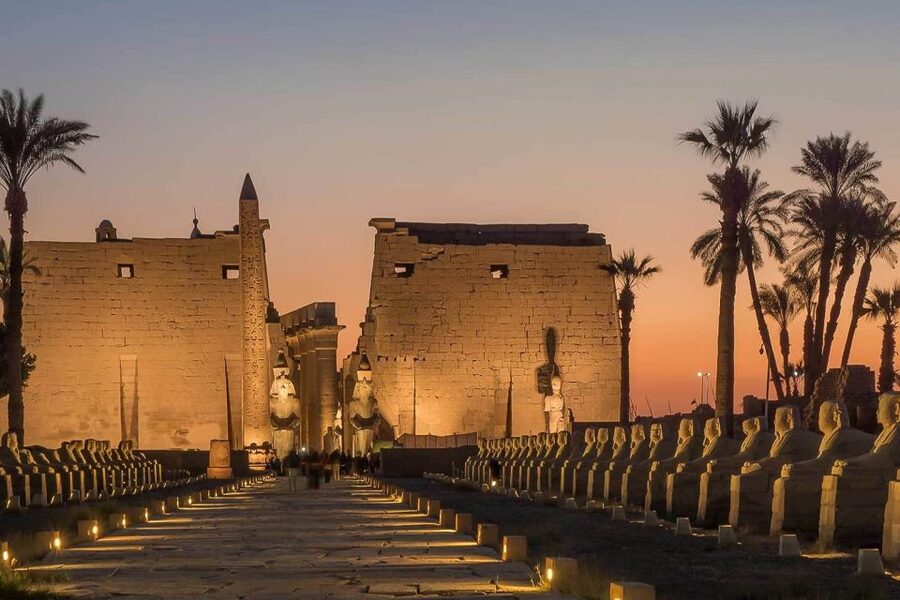 From Cairo: Private All-Inclusive Tour of Luxor by Plane - Luxor Temple: a monument that changed with time
