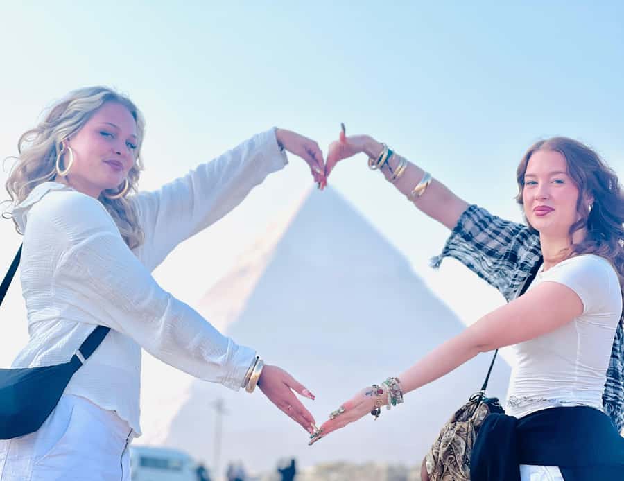From Hurghada: Cairo and Giza Highlights Full-Day Tour - Shopping stops and the return to Hurghada