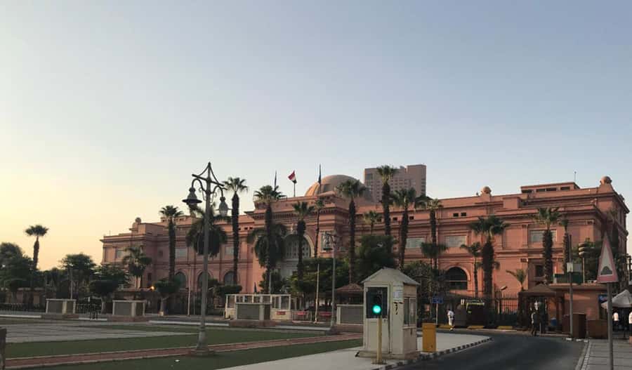 From Hurghada: Full-Day Trip to Cairo by Plane - Guides, drivers, and group experience