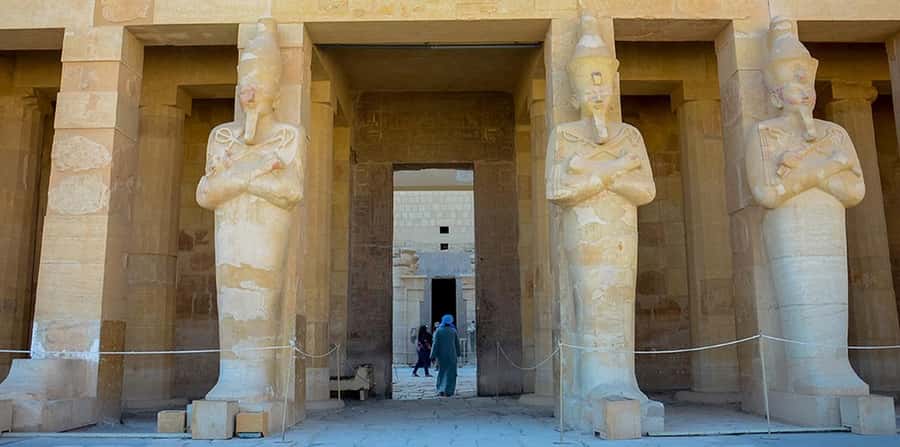 From Hurghada: Luxor Private Guided Tour - The early road from Hurghada to Luxor