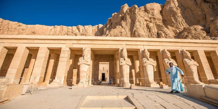 From Luxor: West Bank Tour with Valley of Queens & Lunch - Who should book this West Bank visit?