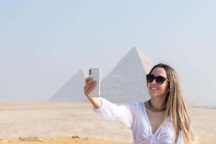 From Sharm El Sheikh: Cairo Pyramids Full-Day Tour by Plane - Lunch and the taste of Cairo