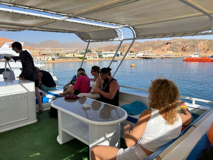 From Sharm: Ras Mohammed Cruise with Island Visit and Lunch - Optional introductory scuba sessions